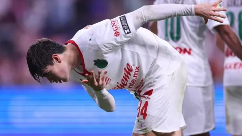 Armando González, delantero de Chivas