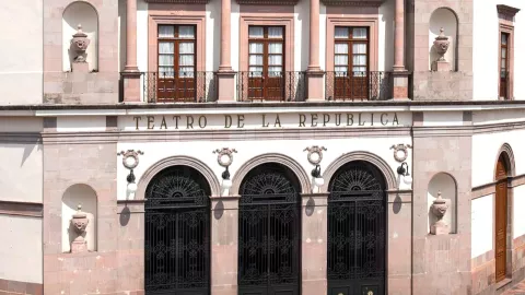 teatro de la republica de queretaro.jpg
