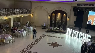 Quinceañera se queda sola