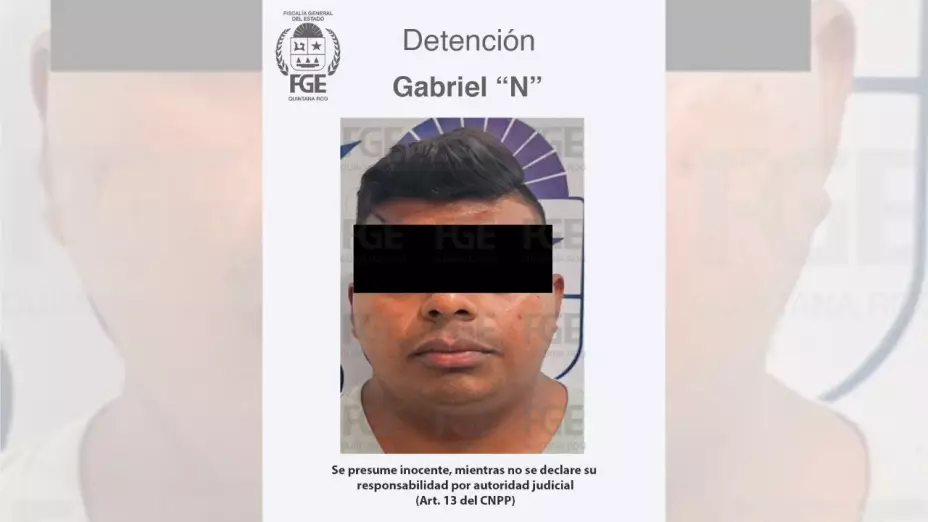 Policía exhibe sus partes a dos mujeres en Cancún, Quintana Roo y es detenido (VIDEO)