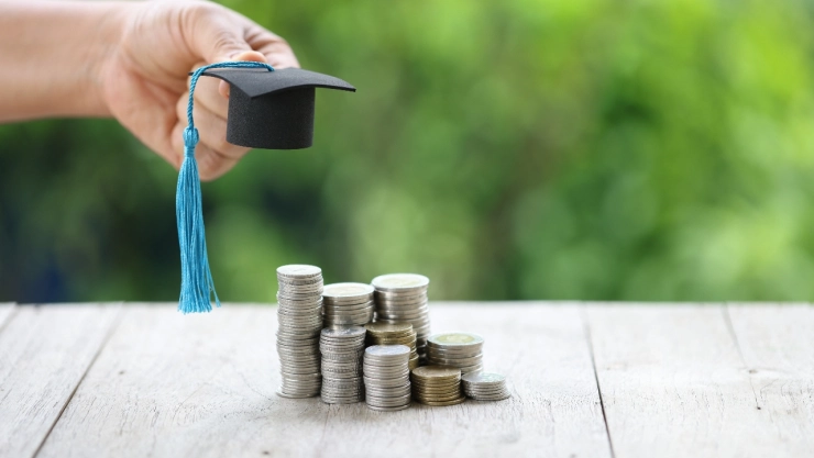 Beca Jóvenes Escribiendo el Futuro se puede combinar