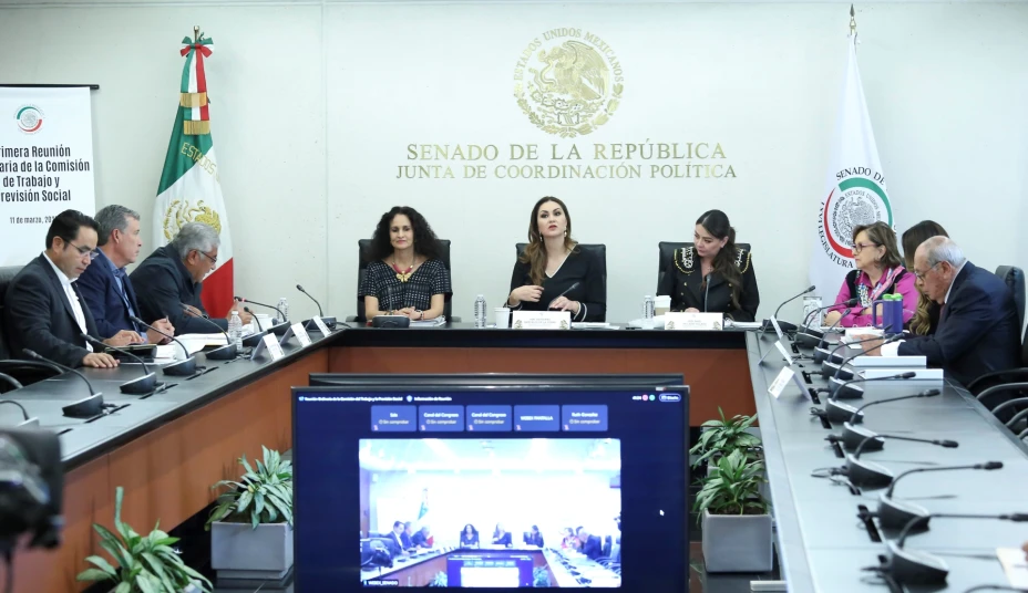 Aprueban dictamen sobre derechos laborales de personas trabajadoras del arte.jpg