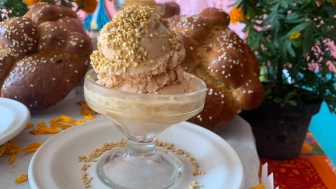 La hojaldra es uno de los elementos más representativos del Día de Muertos