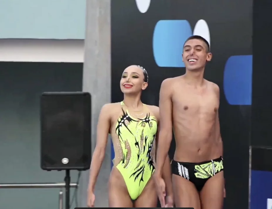 Itzamary González y Diego Villalobos en el Mundial de Natación Artística.jpg
