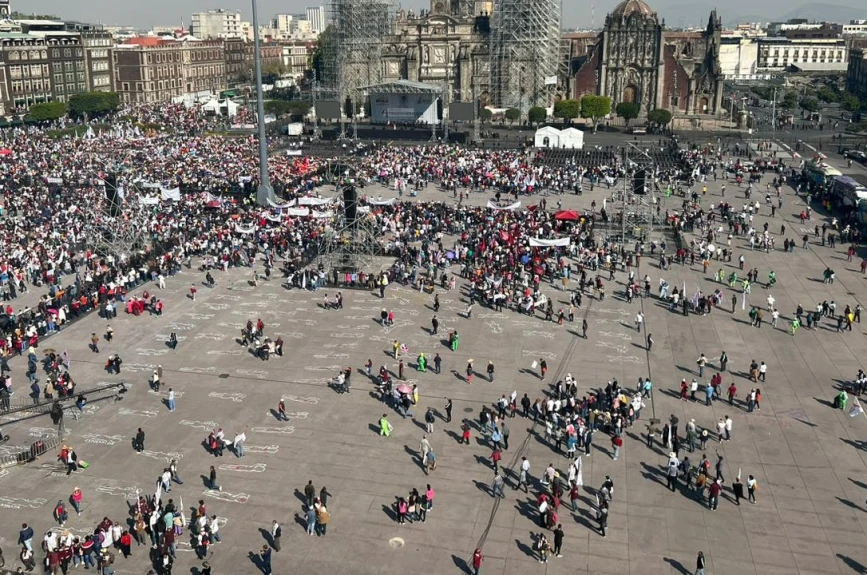 marcha de AMLO Zócalo asistentes