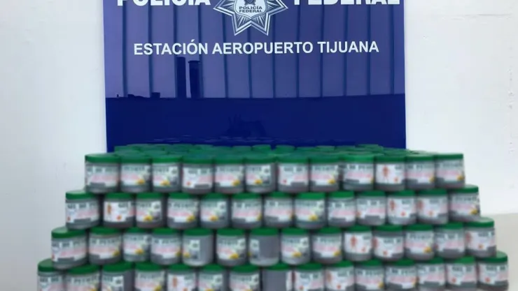 frascos marihuana decomisados