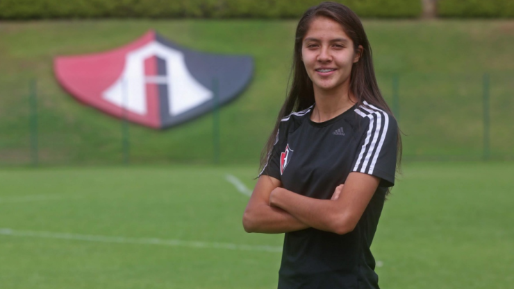 Alison González pelea por el título de goleo