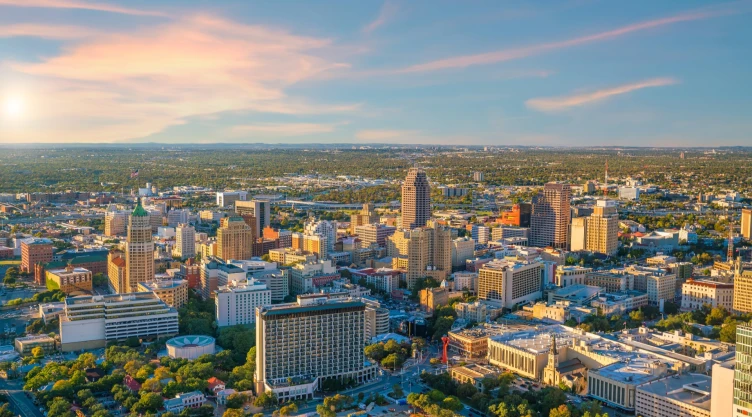 ¿Cuál es la ciudad de Texas que está entre la 10 mejores para comprar una casa?