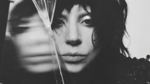 Lady Gaga anuncia su nuevo álbum “Mayhem”