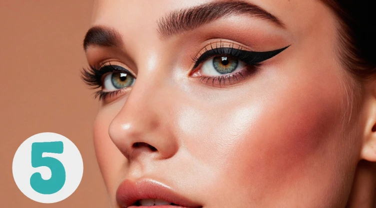 /estilo-de-vida/5-eyeliner-lucir-ojos-brillantes-prominentes