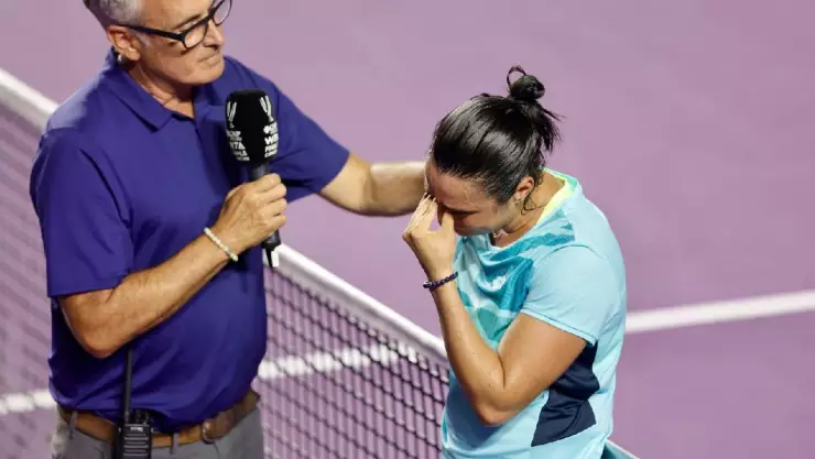 Ons Jabeur rompe en llanto en los WTA Finals 2023 en Cancún; envía poderoso mensaje.jpg