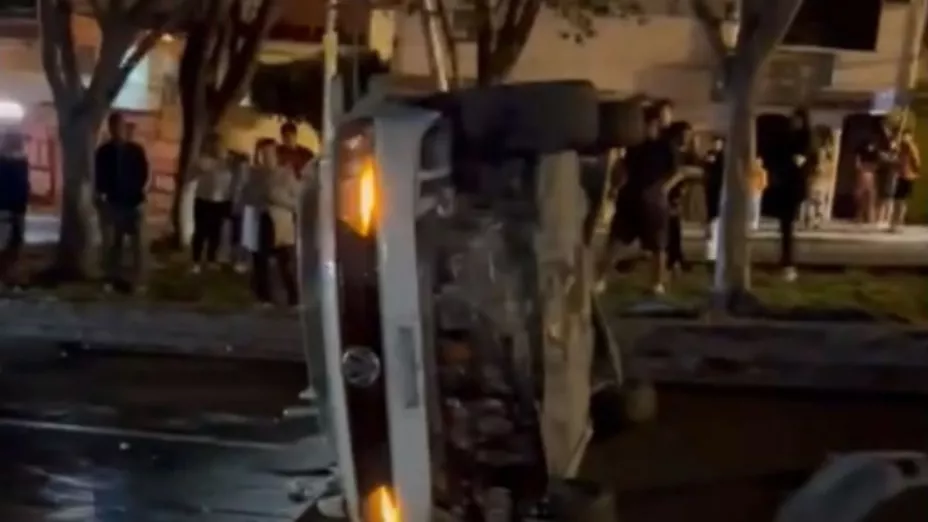 Volcadura en Los Arcos.jpg