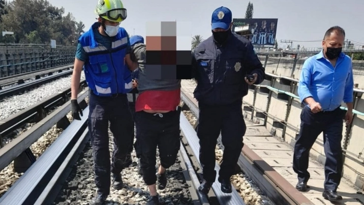 Metro CDMX suicidios Salvemos Vidas