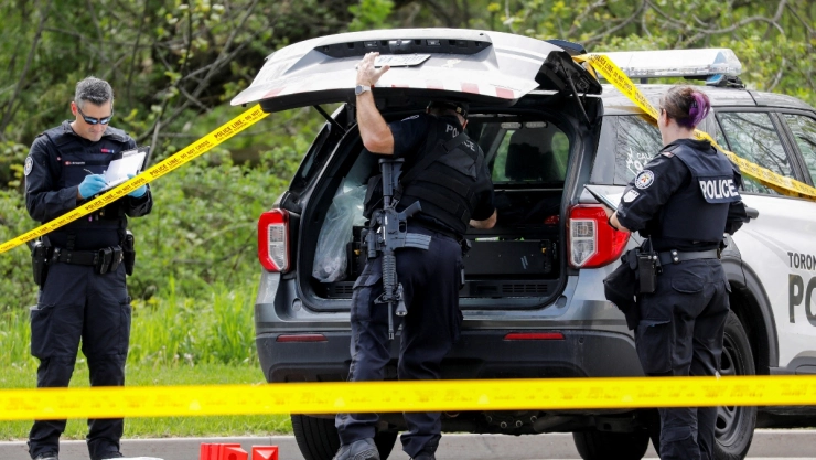 toronto hombre armado escuela