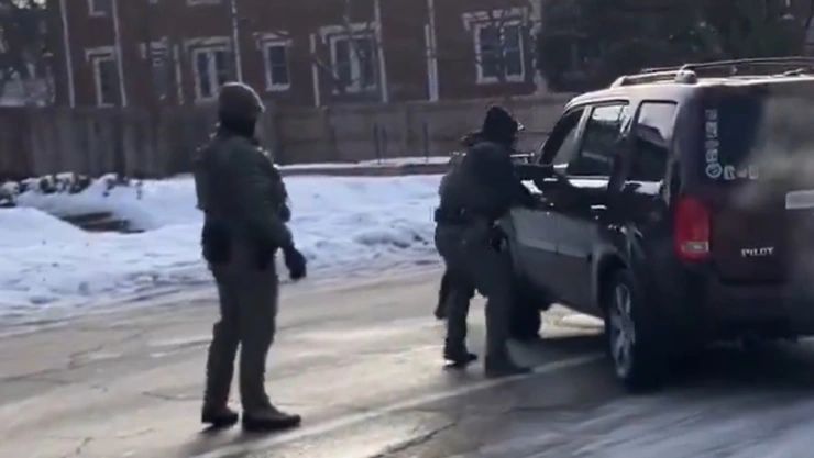 Disparos agente ICE HOY.jpg
