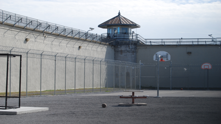 Mujer condenada a prisión por fingir acoso sexual