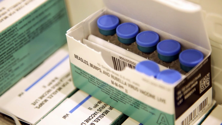 “Esto pasaría desapercibido” porque los médicos no necesariamente vincularán la neumonía de un niño con el sarampión que padeció un año antes”, aseguró uno de los autores de la investigación. Imagen: AP