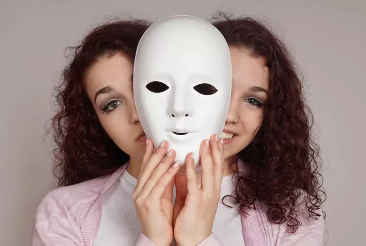 Trastorno de identidad disociativo.jpg