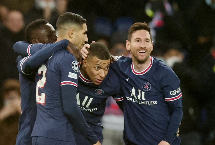 Messi y Mbappé con el PSG