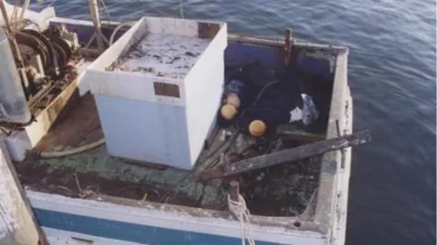 Imágenes del barco Lady Marion luego de encontrar a Rack Man