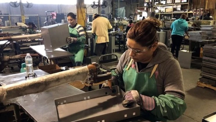 Sube producción industrial de EU