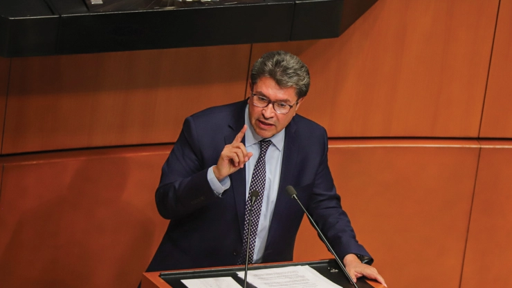 Nos heredaron miseria y un país en ruinas, dice Monreal a oposición