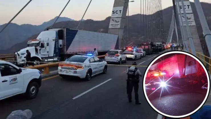Tráiler se queda sin frenos en el puente Baluarte