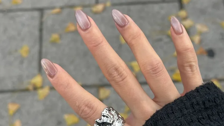 uñas ojo de gato minimalistas