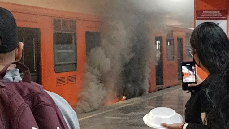 Usuarios reportaron el incendio de un vagón en la estación Politécnico del Metro CDMX