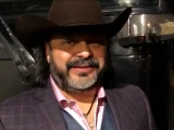 Ramón Ayala Jr. se entrega a las autoridades tras denuncias de ex-empleados