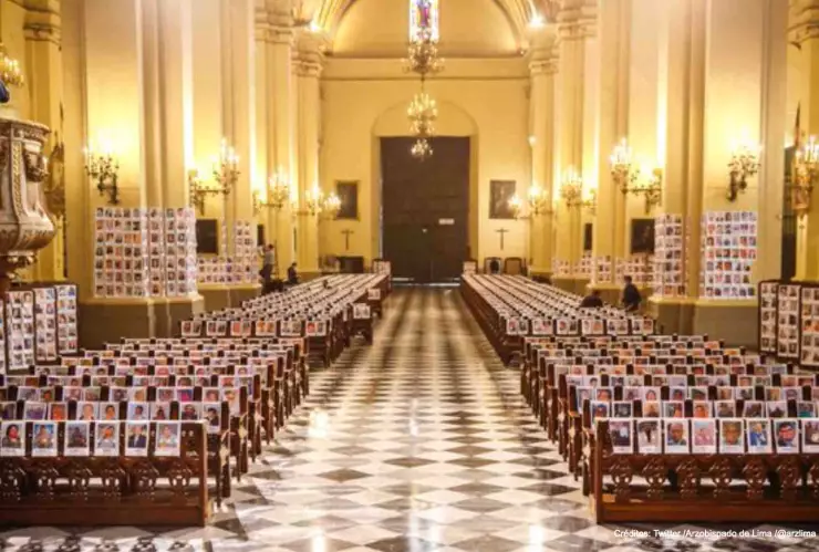 iglesia homenaje fallecidos covid-19.jpg