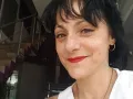 Lola Cortes con fleco.jpg