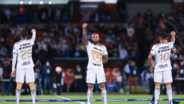 Así fue el debut de Dani Alves con los Pumas