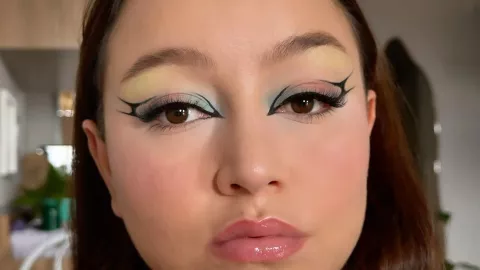 Un delineado gráfico es perfecto para los ojos almendrados