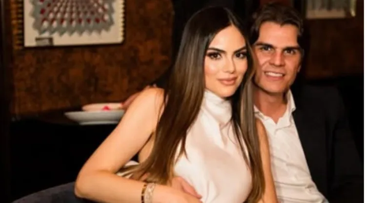 Ximena Navarrete y su esposo