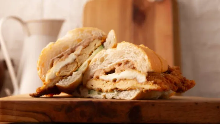 Presunta milanesa de papel en Puebla