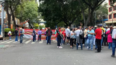 Calles cerradas por bloqueos de la SNTE y vecinos hoy 10 de febrero de 2026