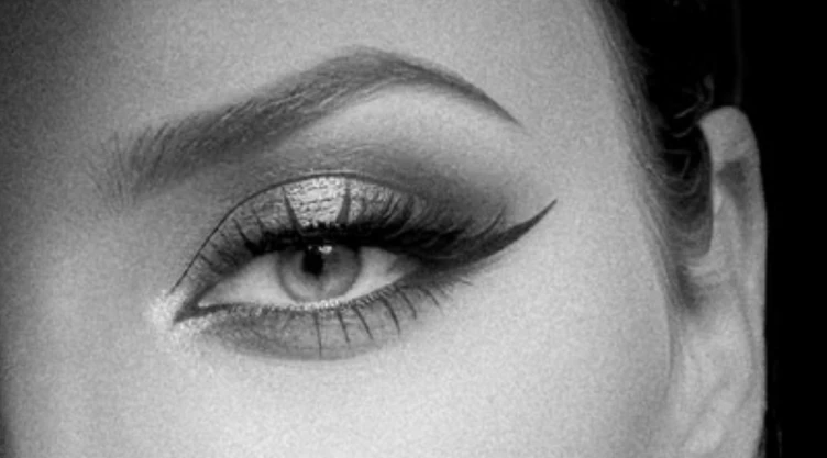 /estilo-de-vida/delineado-marcado-secreto-rejuvenecer-ojos-maquillaje