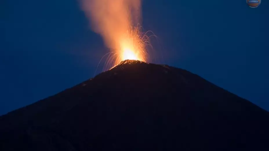 FOTOS | Alerta en Guatemala por incremento en la actividad del volcán Pacaya