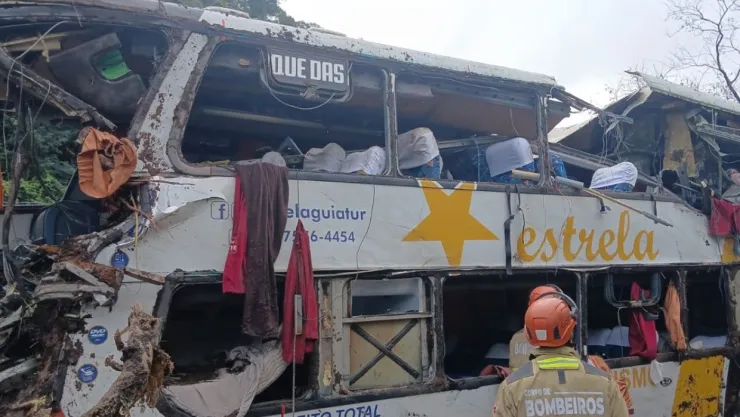 volcadura autobús brasil