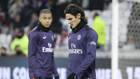 Kylian Mbappé y Edinson Cavani 