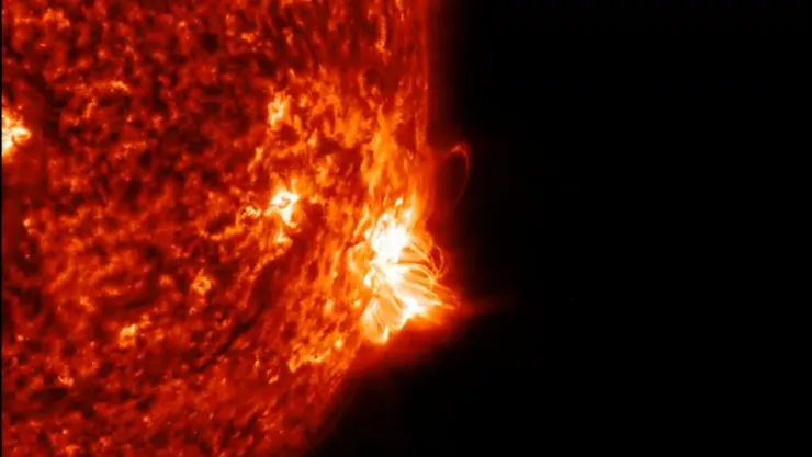 Tormenta solar llamarada solar