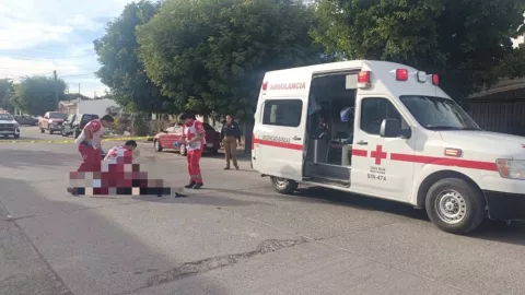 Mujer atacada a balazos en la colonia Del Bosque, Guasave