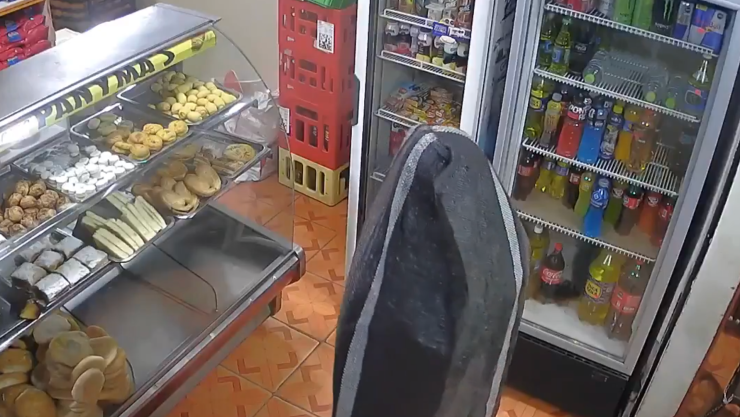 HOMBRE DEL COSTAL.png