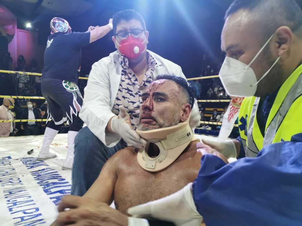 Dr. Wagner Jr. luchador