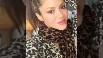 Shakira cabello amarrado.jpg