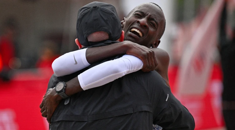 ¡Histórico! Kelvin Kiptum rompe el récord mundial en el Maratón de Chicago 2023