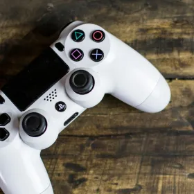 playstation-plus-despide-8-videojuegos-febrero-2026.jpg
