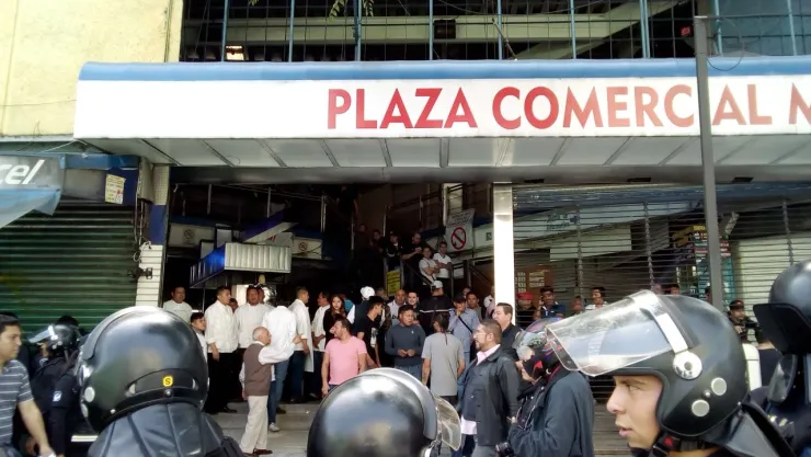 Operativo Plaza Meave celulares 3