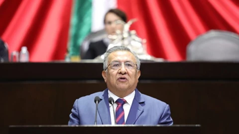 Morena separa al diputado Saúl Huerta de su grupo parlamentario